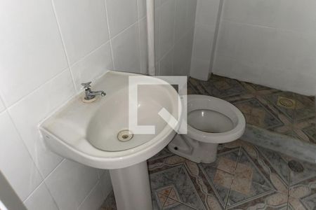 Banheiro de casa para alugar com 1 quarto, 42m² em Parque Lafaiete, Duque de Caxias