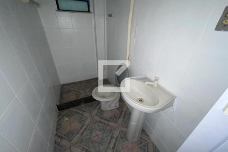 Banheiro de casa para alugar com 1 quarto, 42m² em Parque Lafaiete, Duque de Caxias