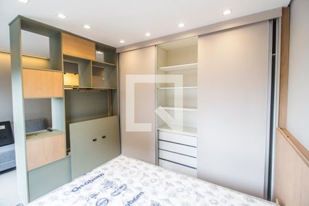 Quarto de apartamento para alugar com 1 quarto, 39m² em Empresarial 18 do Forte, Barueri