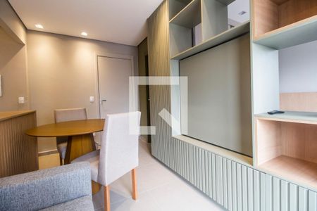 Sala de apartamento para alugar com 1 quarto, 39m² em Empresarial 18 do Forte, Barueri