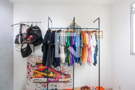 Quarto 1 de apartamento para alugar com 2 quartos, 45m² em Gávea, Uberlândia