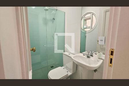 Banheiro de casa de condomínio à venda com 3 quartos, 641m² em Cidade Santos Dumont, Jundiaí