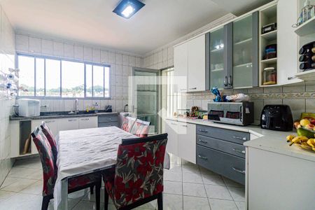 Cozinha de casa à venda com 3 quartos, 131m² em Vila Universitária, São Paulo