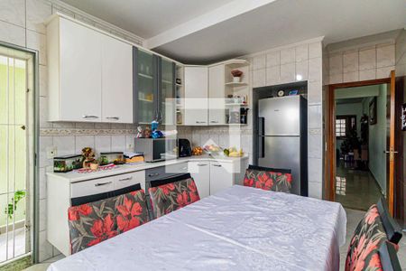 Cozinha de casa à venda com 3 quartos, 131m² em Vila Universitária, São Paulo