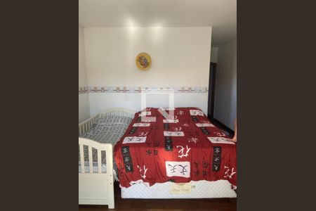 Casa à venda com 3 quartos, 170m² em Cidade São Jorge, Santo André