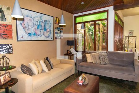 Casa de Condomínio à venda com 4 quartos, 375m² em Itaipu, Niterói