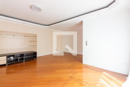 Sala de TV de casa para alugar com 3 quartos, 330m² em Km 18, Osasco
