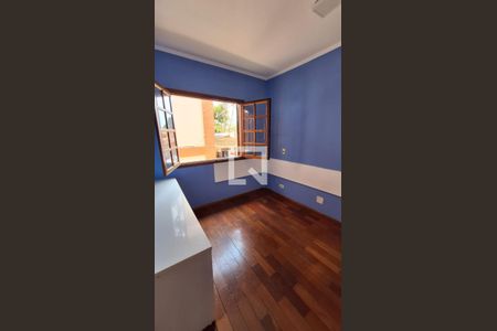 Casa para alugar com 3 quartos, 200m² em Rio Cotia, Cotia