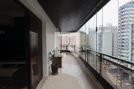 Varanda de apartamento para alugar com 4 quartos, 163m² em Vila Luís Antônio, Guarujá