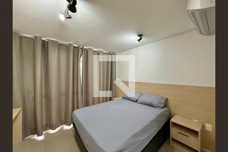 Quarto de kitnet/studio para alugar com 0 quarto, 26m² em Campo Belo, São Paulo
