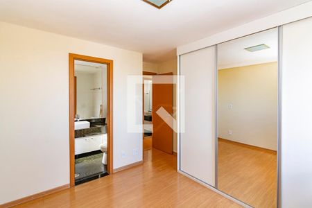 Suíte de apartamento para alugar com 4 quartos, 233m² em Buritis, Belo Horizonte