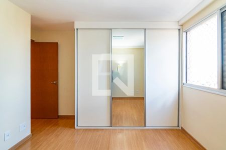 Suíte de apartamento para alugar com 4 quartos, 233m² em Buritis, Belo Horizonte
