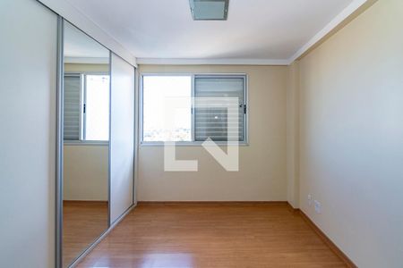 Suíte de apartamento para alugar com 4 quartos, 233m² em Buritis, Belo Horizonte