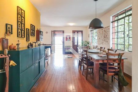 Sala de casa à venda com 4 quartos, 468m² em Vila Pirajussara, São Paulo