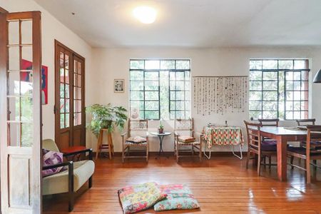 Sala de casa à venda com 4 quartos, 468m² em Vila Pirajussara, São Paulo