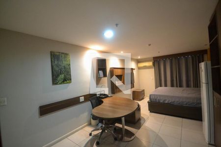 Quarto de kitnet/studio para alugar com 1 quarto, 33m² em Centro, Nova Iguaçu