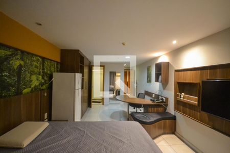 Quarto de kitnet/studio para alugar com 1 quarto, 33m² em Centro, Nova Iguaçu