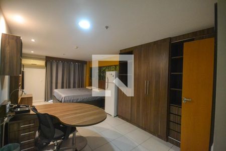 Quarto de kitnet/studio para alugar com 1 quarto, 33m² em Centro, Nova Iguaçu