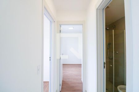 Corredor de kitnet/studio para alugar com 2 quartos, 36m² em Jardim Caravelas, São Paulo