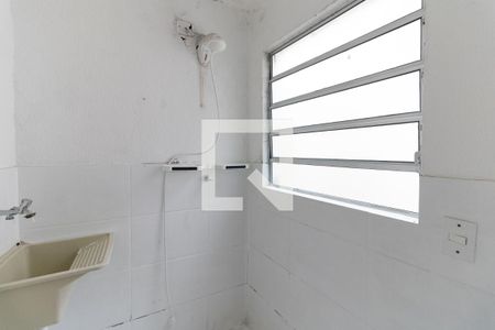 Banheiro de casa de condomínio para alugar com 1 quarto, 28m² em Ipiranga, São Paulo