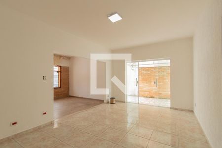 Sala de casa para alugar com 2 quartos, 180m² em Jardim Simus, Sorocaba