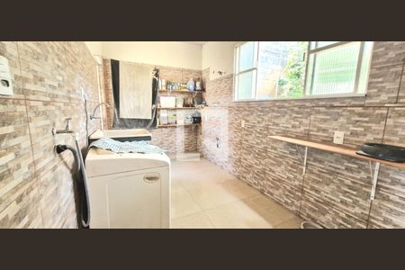 Casa para alugar com 3 quartos, 230m² em Aeronautas, Lagoa Santa