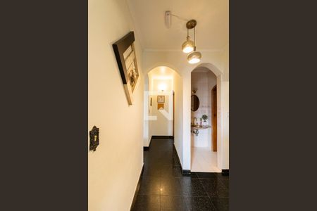 Corredor de casa à venda com 7 quartos, 500m² em Jardim Triana, São Paulo