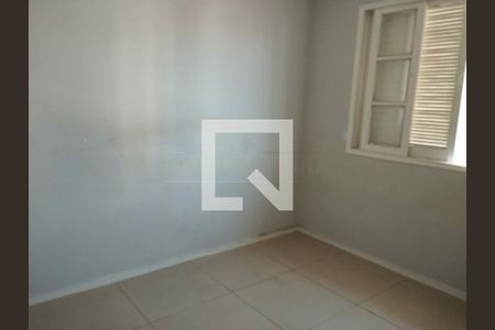 Casa à venda com 3 quartos, 138m² em Vila Romano, São Paulo