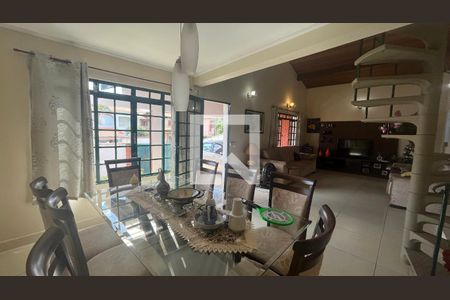 Casa à venda com 4 quartos, 295m² em Cidade Universitária, Campinas