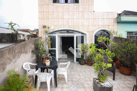 Varanda de casa à venda com 3 quartos, 165m² em Jardim Ana Rosa, São Paulo
