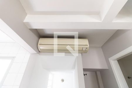 Sala de casa de condomínio para alugar com 3 quartos, 196m² em Jardim Previdencia, São Paulo