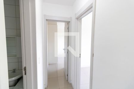 Corredor de apartamento para alugar com 2 quartos, 62m² em Cavalhada, Porto Alegre