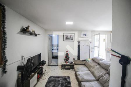 Sala de casa para alugar com 1 quarto, 165m² em Oliveira, Nova Iguaçu