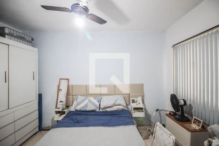 Quarto de casa para alugar com 1 quarto, 165m² em Oliveira, Nova Iguaçu