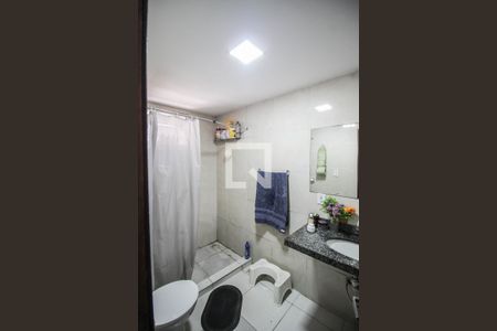 Banheiro de casa para alugar com 1 quarto, 165m² em Oliveira, Nova Iguaçu