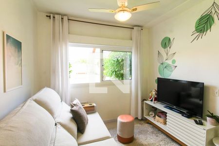 Sala de casa de condomínio à venda com 3 quartos, 94m² em Fátima, Canoas