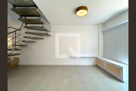 Sala de casa de condomínio para alugar com 2 quartos, 80m² em Morro das Pedras, Florianópolis