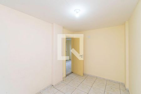 Quarto 1 de apartamento para alugar com 2 quartos, 50m² em Cordovil, Rio de Janeiro