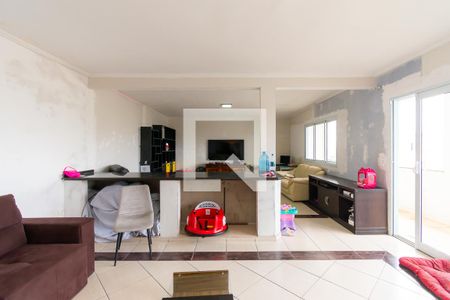 Sala de casa para alugar com 3 quartos, 357m² em Cidade Continental, São Paulo