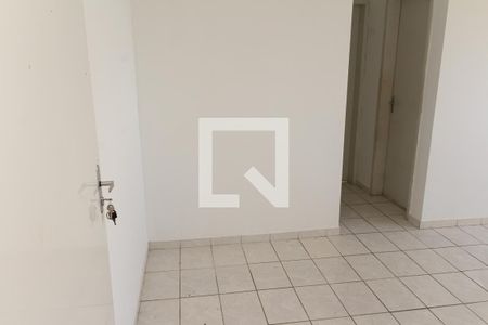 Sala de apartamento para alugar com 2 quartos, 55m² em Paciência, Rio de Janeiro