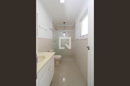 Banheiro da Suíte 1 de casa para alugar com 3 quartos, 250m² em Pinheiros, São Paulo