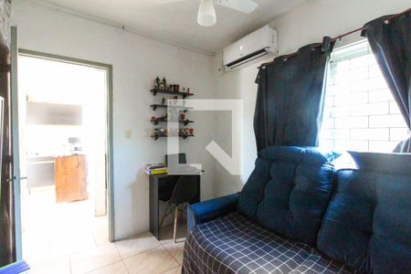 Quarto 2 de apartamento para alugar com 2 quartos, 43m² em Guajuviras, Canoas