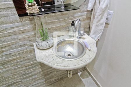 Lavabo de casa à venda com 3 quartos, 270m² em Parque Sao Domingos, São Paulo