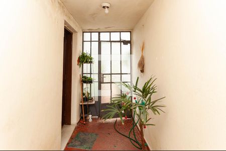 Corredor de Entrada de casa à venda com 2 quartos, 161m² em Alto da Lapa, São Paulo