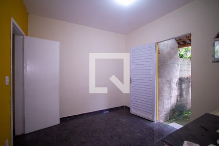 Sala/Cozinha de kitnet/studio para alugar com 1 quarto, 50m² em Boa Vista, São Gonçalo