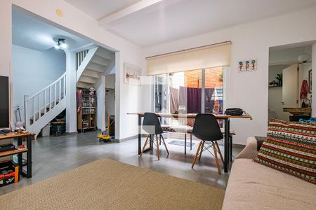 Casa para alugar com 3 quartos, 96m² em Cerqueira César, São Paulo