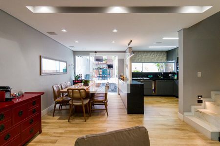 Casa de Condomínio à venda com 4 quartos, 269m² em Morumbi, São Paulo