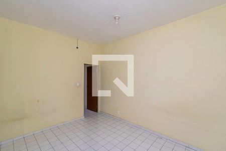 Quarto de casa para alugar com 1 quarto, 50m² em Vigário Geral, Rio de Janeiro