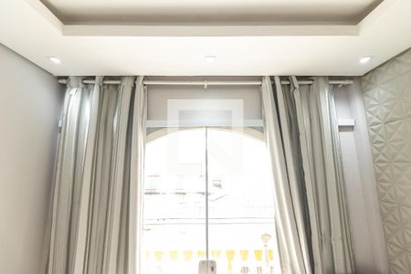 Detalhe da sala de apartamento para alugar com 1 quarto, 55m² em Vila Tupi, Praia Grande
