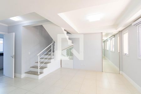 Sala de casa de condomínio à venda com 2 quartos, 116m² em Marechal Rondon, Canoas